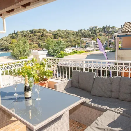 Paola House Agios Stefanos