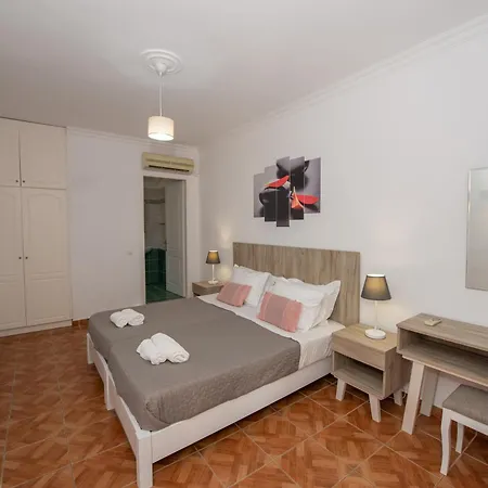 Paola House Agios Stefanos 度假居
