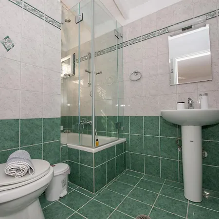 Paola House Agios Stefanos 度假居 *